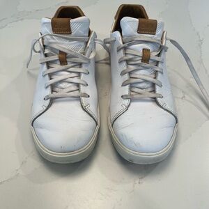 Olukai Men's White and Tan Sneakers